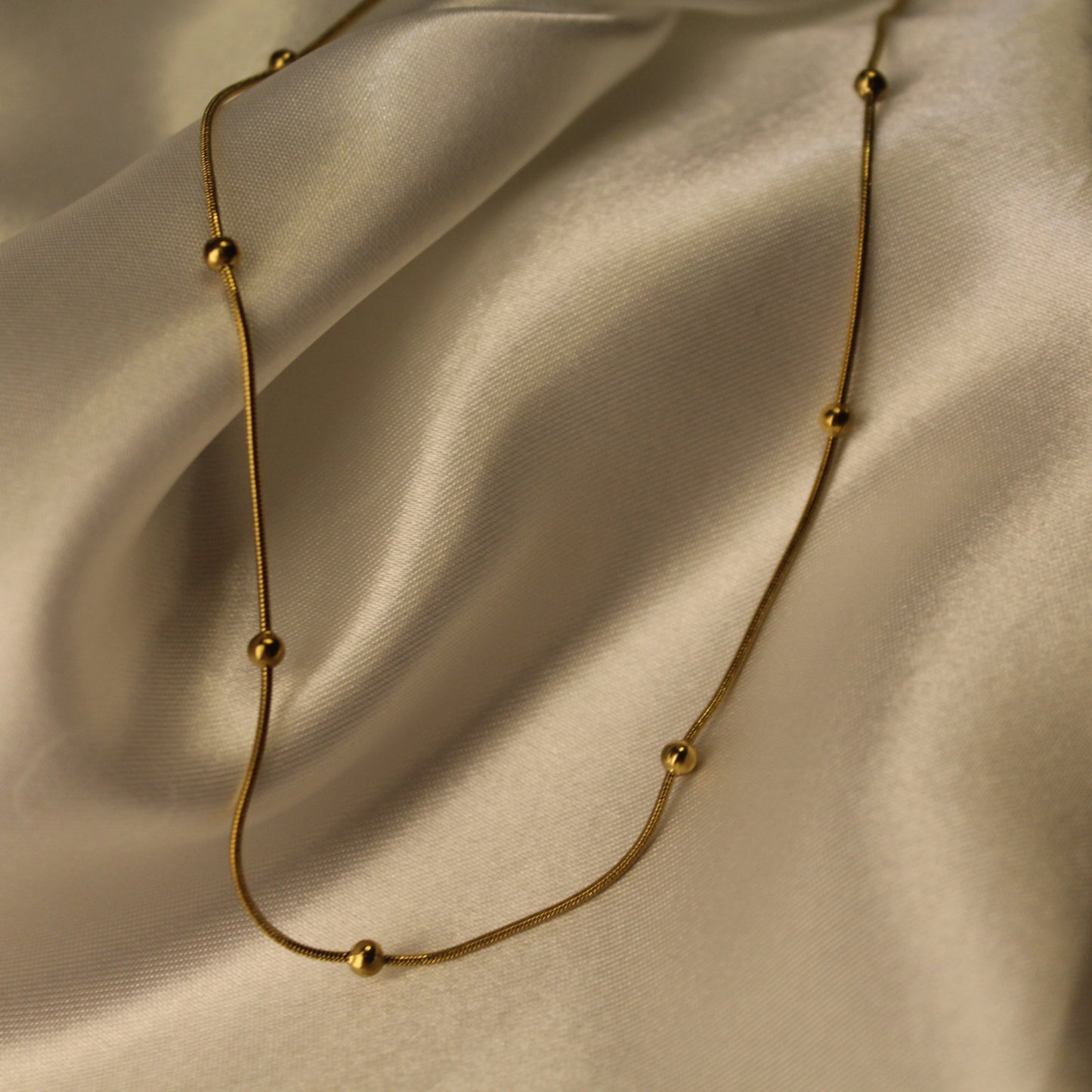 Dotted Chain Necklace