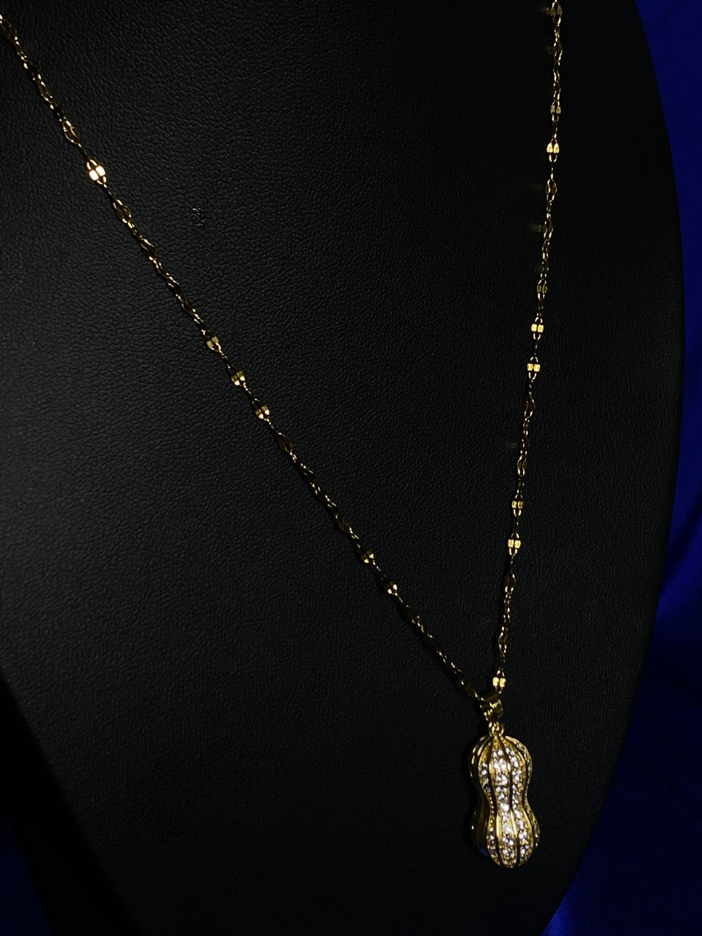 Pearl duo pod necklace