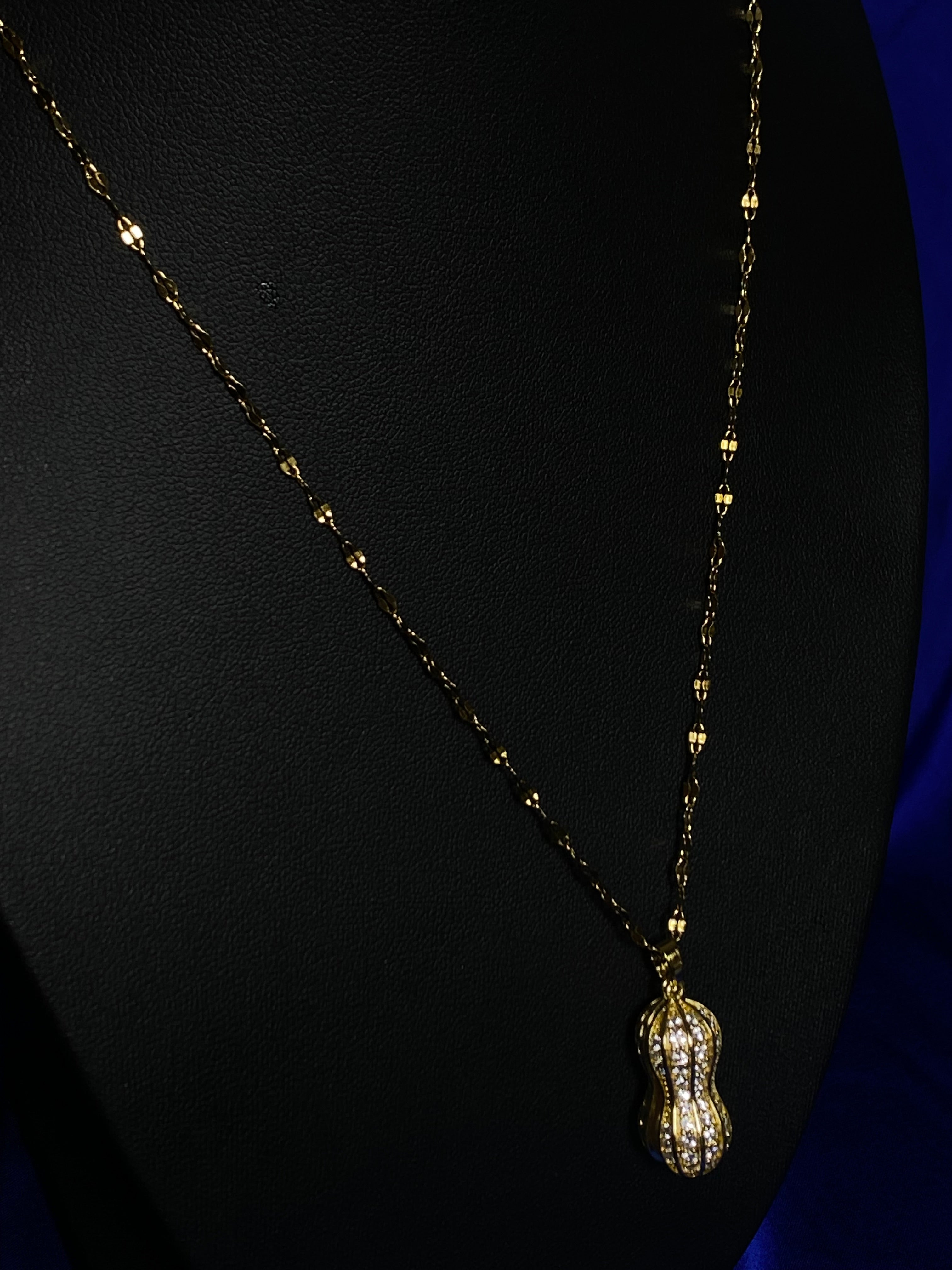 Pearl duo pod necklace