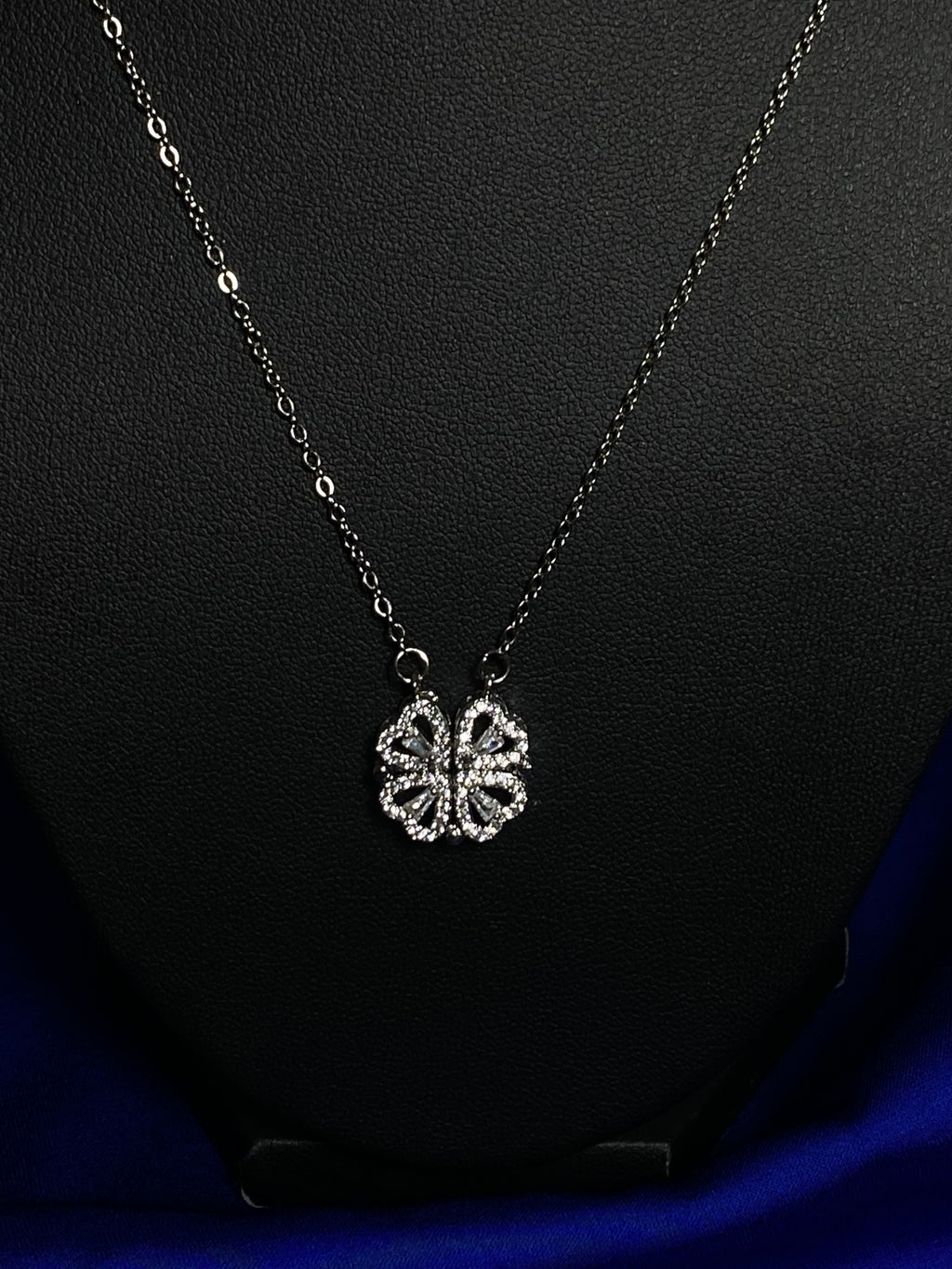 Clover necklace
