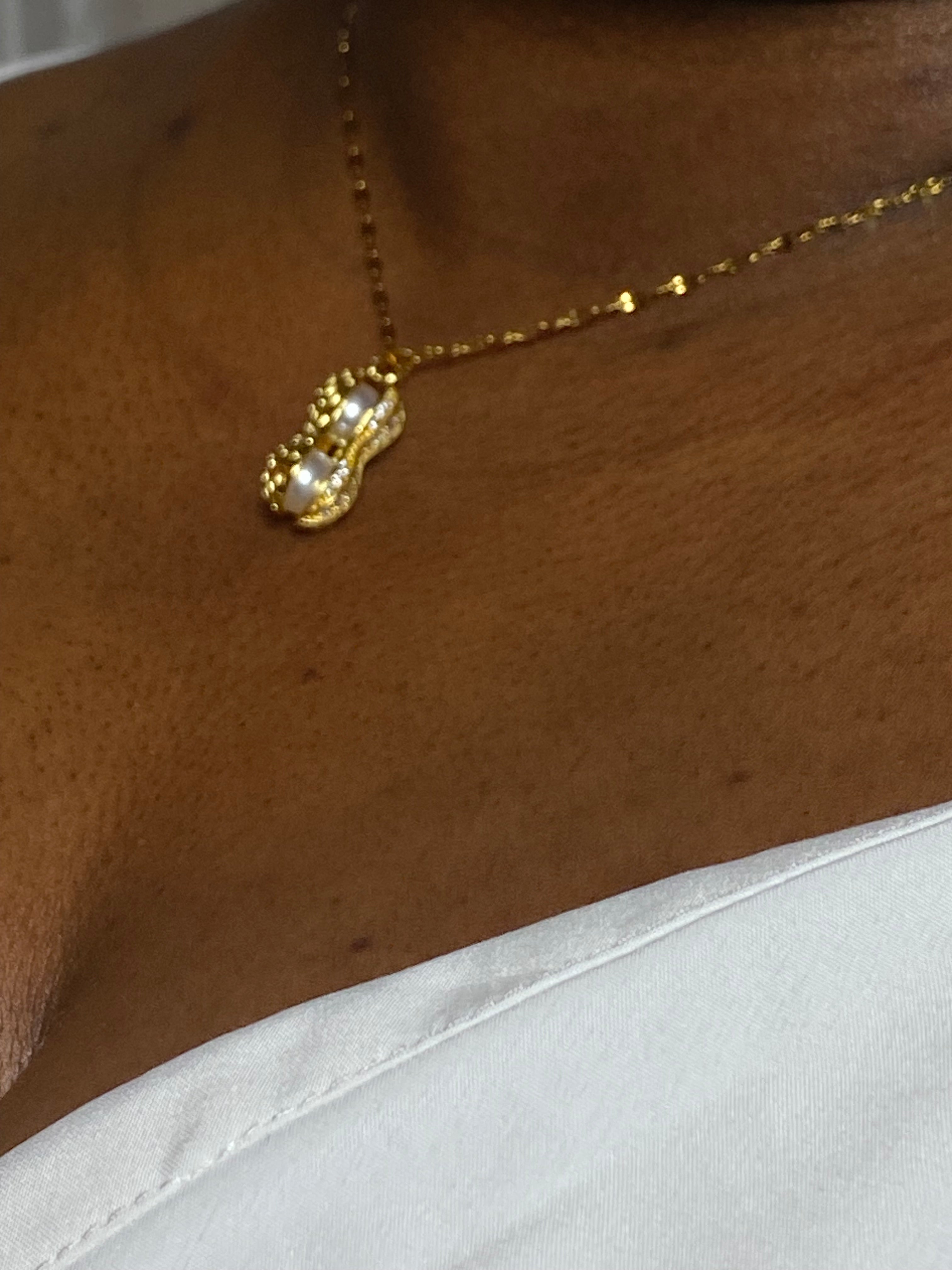 Pearl duo pod necklace