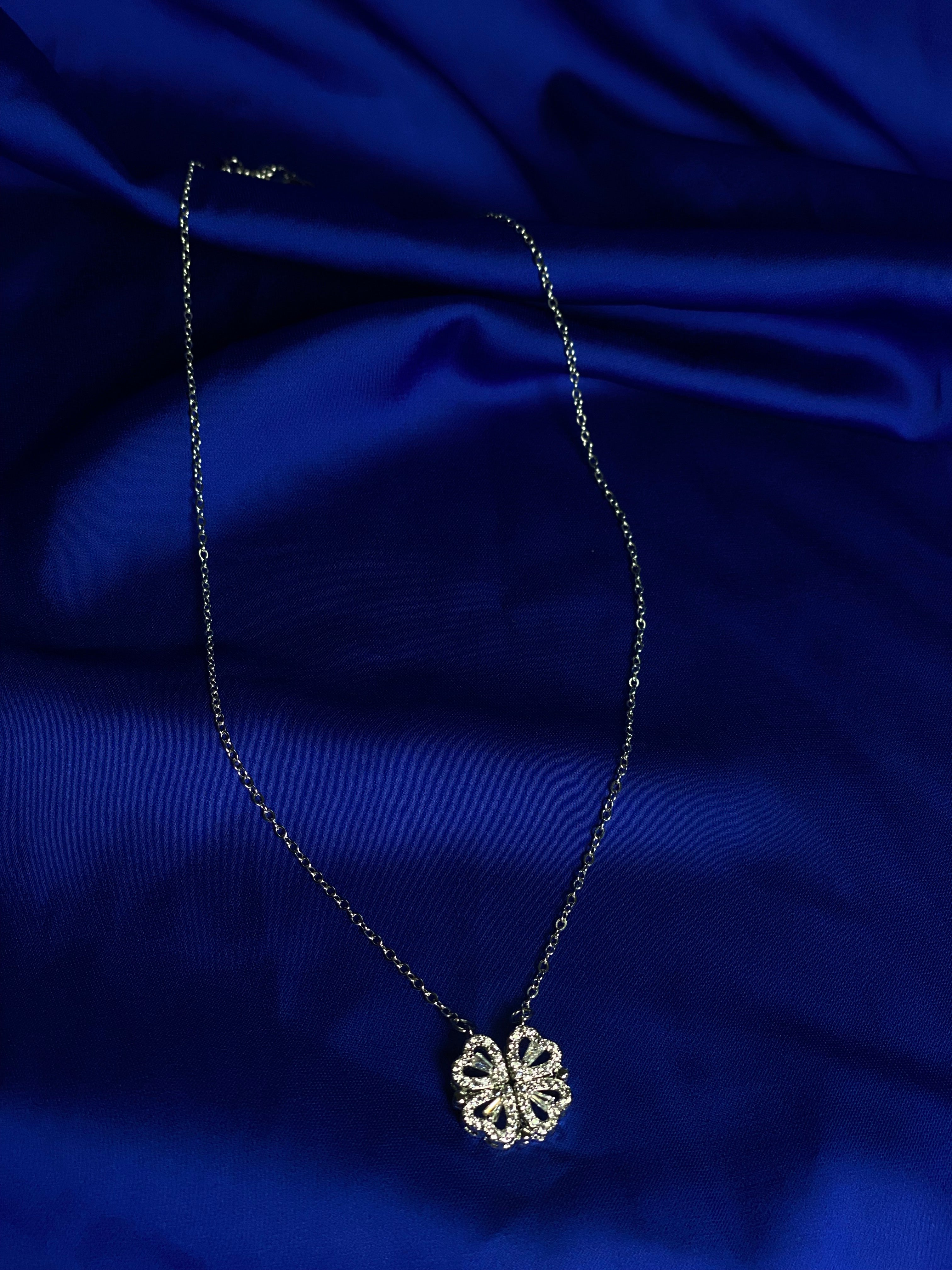 Clover necklace