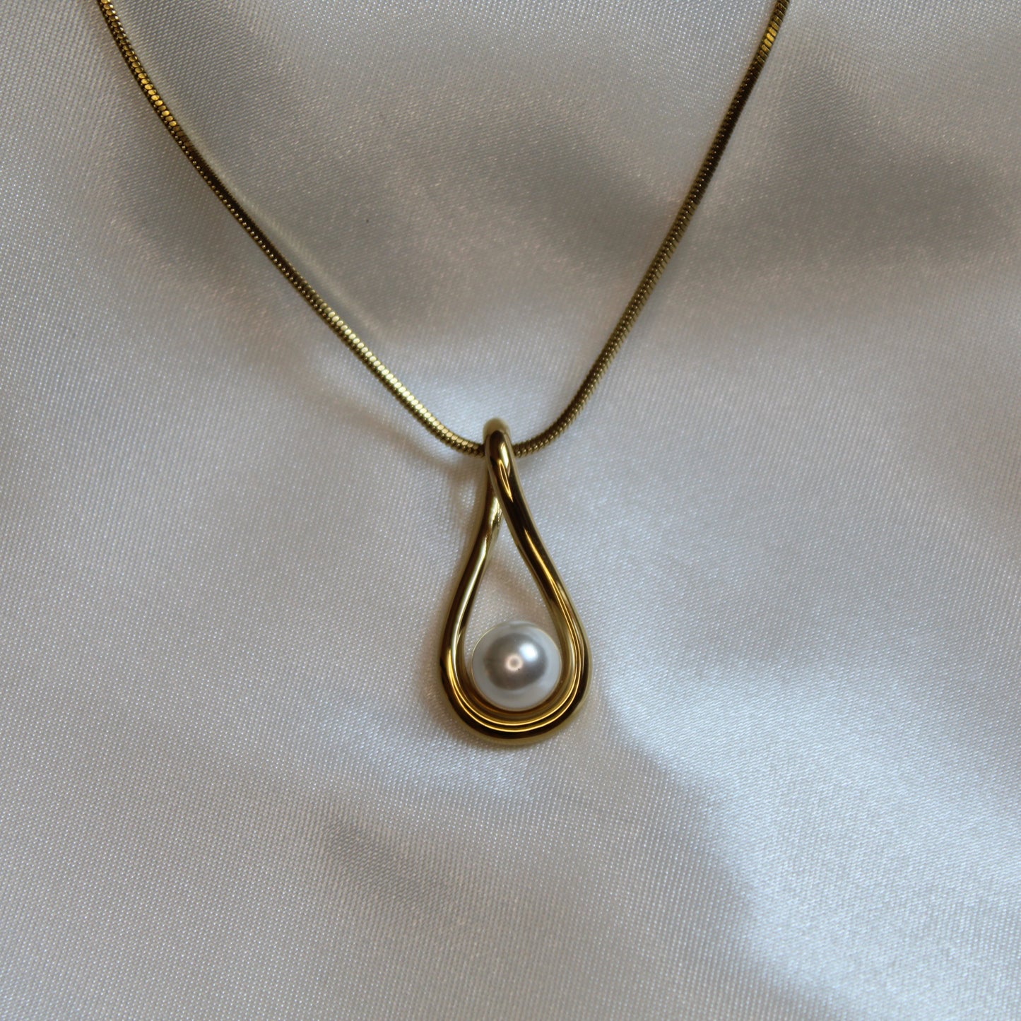 Pearl Drop Necklace