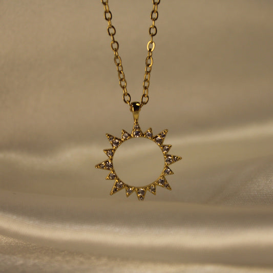 Sun pendant necklace