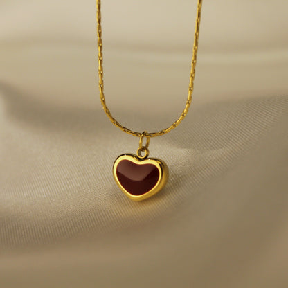 Heart pendant necklace