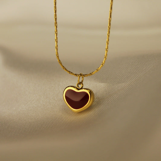Heart pendant necklace