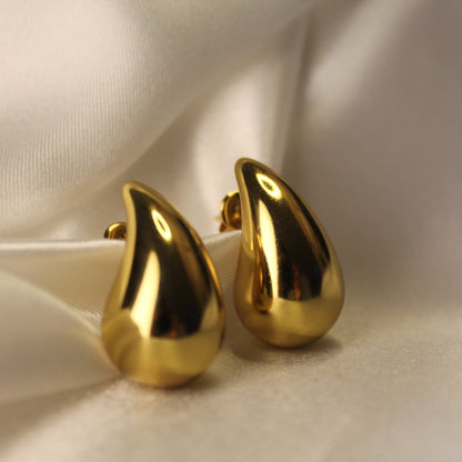 Tear Drop Earings